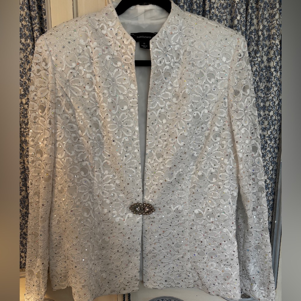 Vintage R&M Richards White Lace Blazer with Sparkle